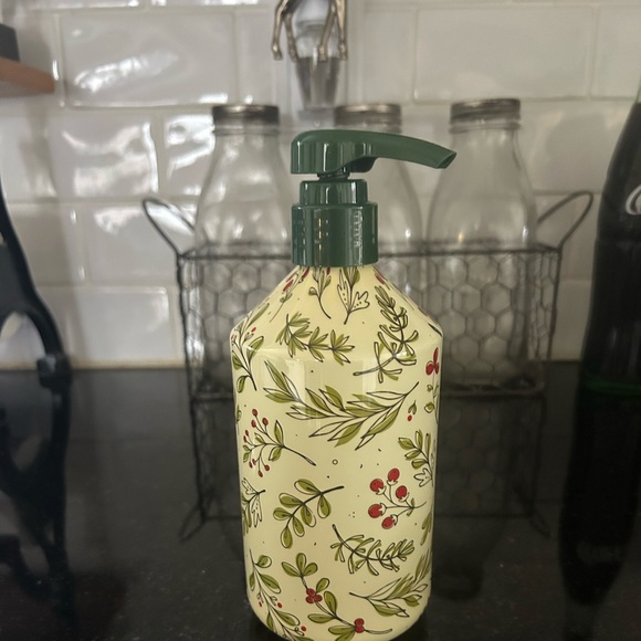 Christmas Hand Soap - Picture 1 of 2